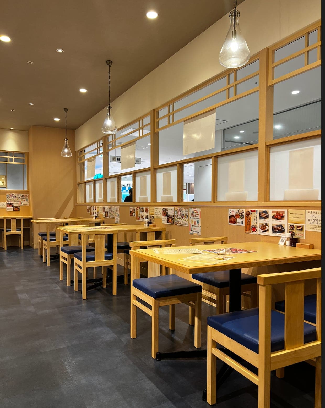 元年堂の店内